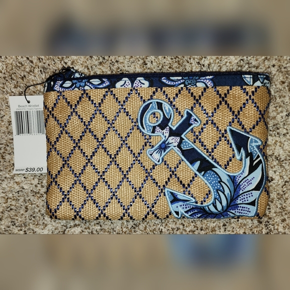 Vera Bradley Handbags - NWT Vera Bradley Beach Wristlet Tropics Tapestry